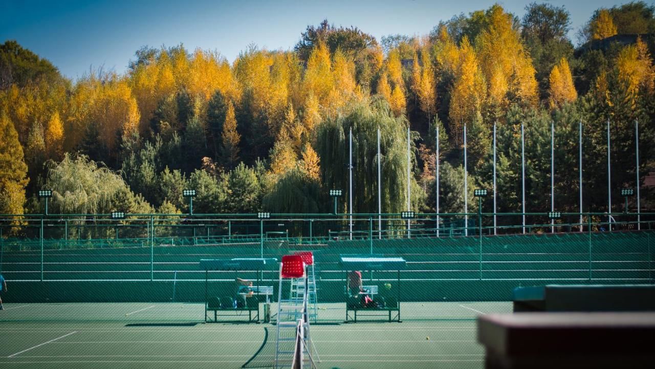 Отель Alpen Ville Алматы-12