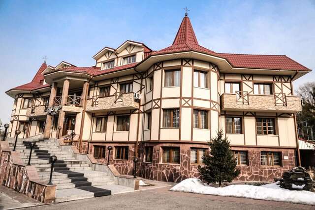 Отель Alpen Ville Алматы-6
